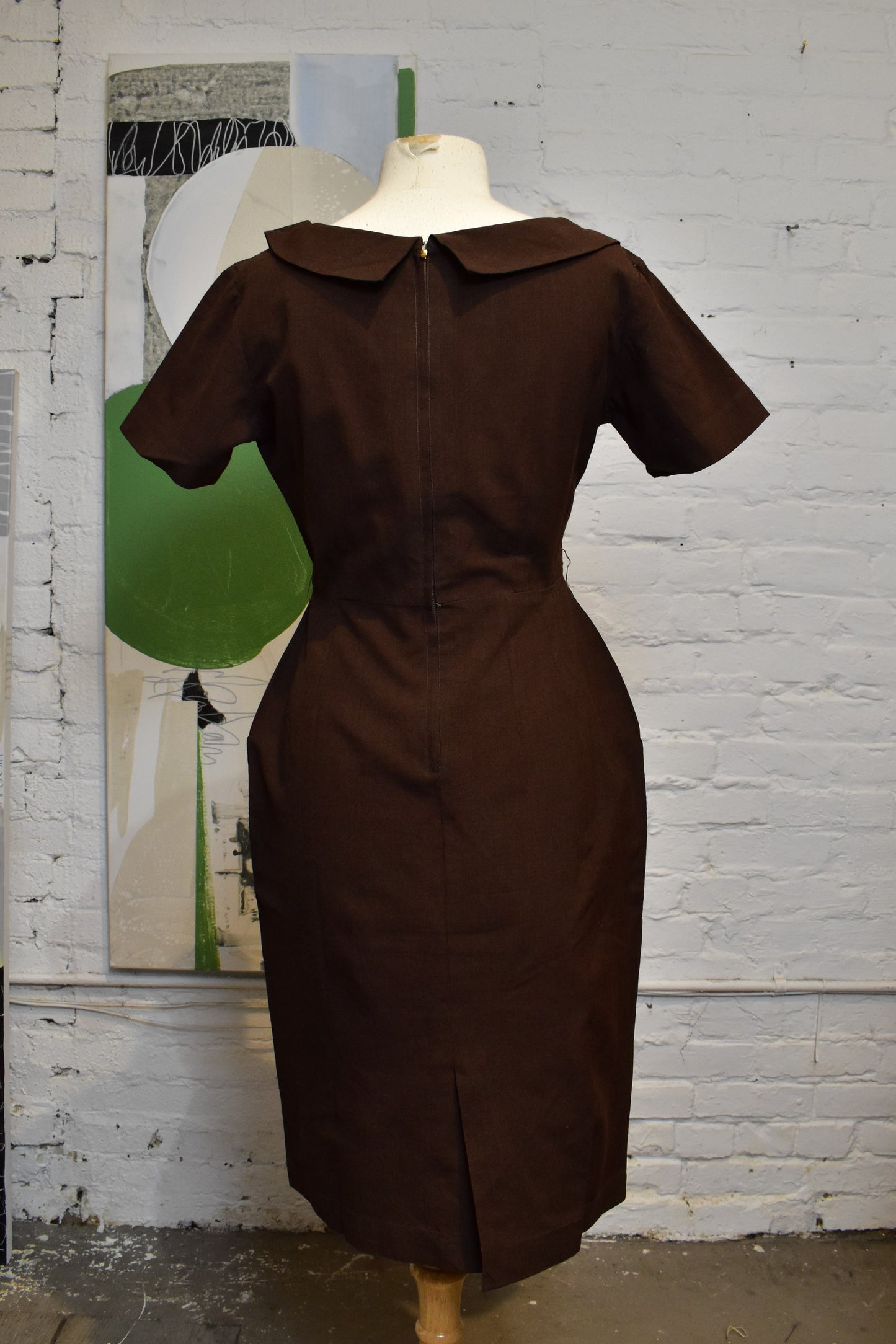 Vintage 1960's Brown Wiggle Dress