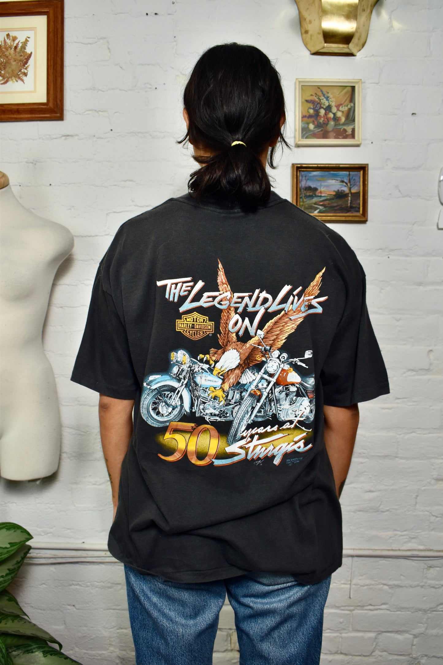 Vintage 1990 "Harley Davidson" 3D Emblem Sturgis Survivors T-shirt