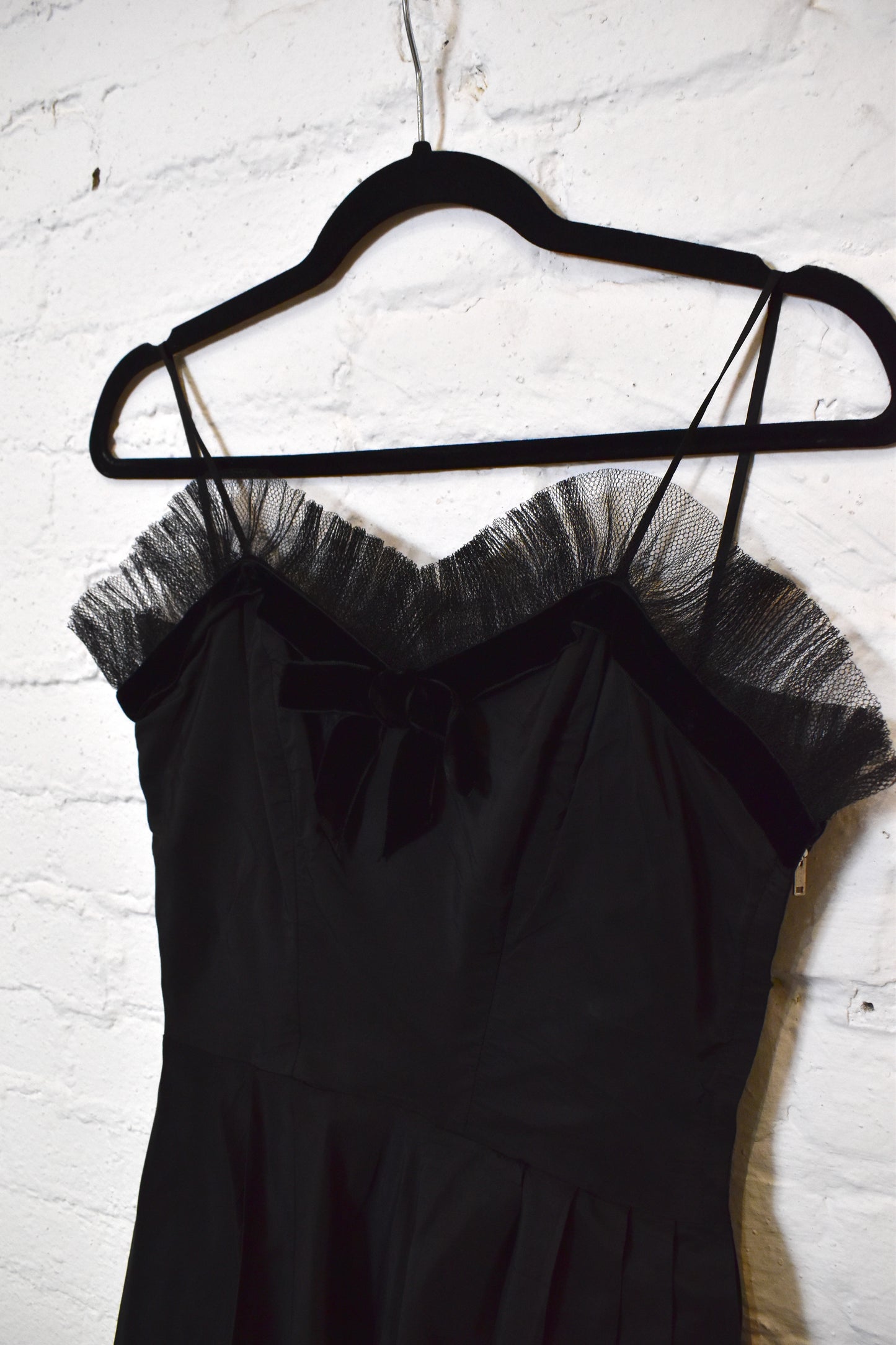 Vintage 1950s "House of Hartwig" Black Taffeta and Tulle Formal Party Dress