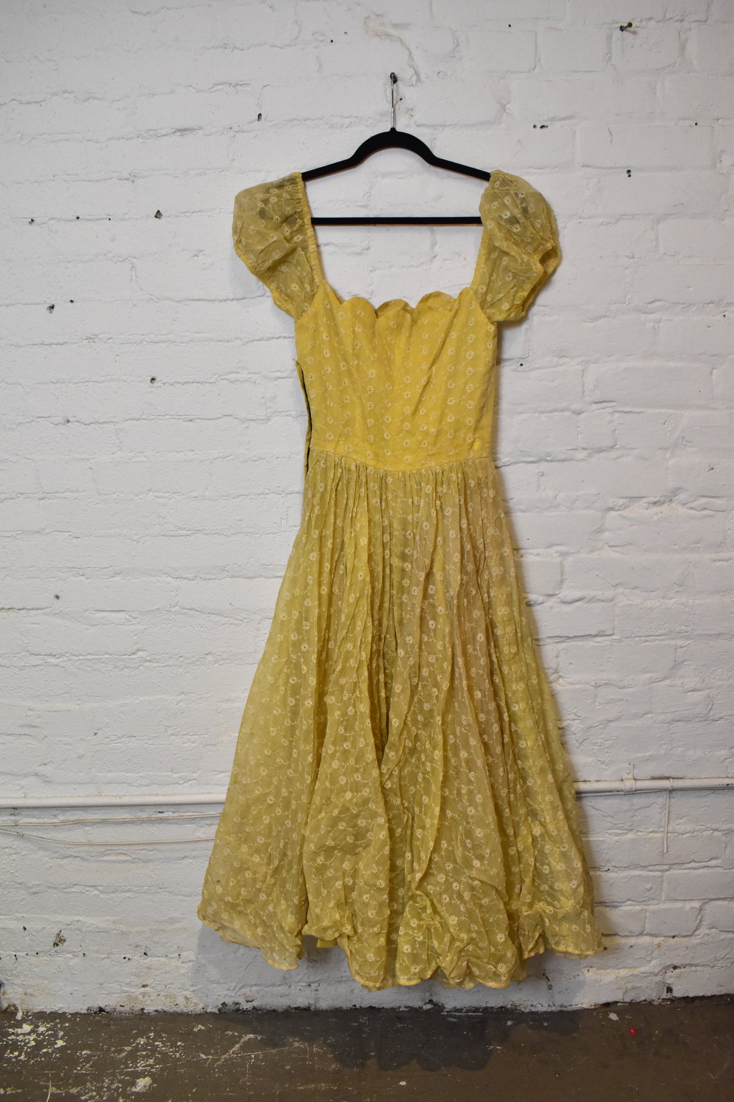 Vintage 1950's Yellow Floral Scalloped Party Dress