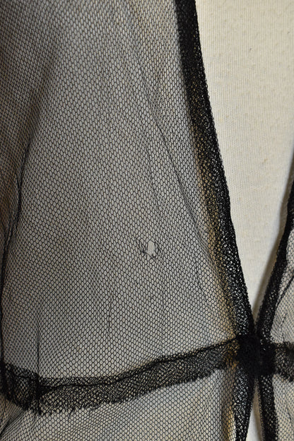 Vintage 1940's Netted Mesh Dressing Gown with Floral Appliquè