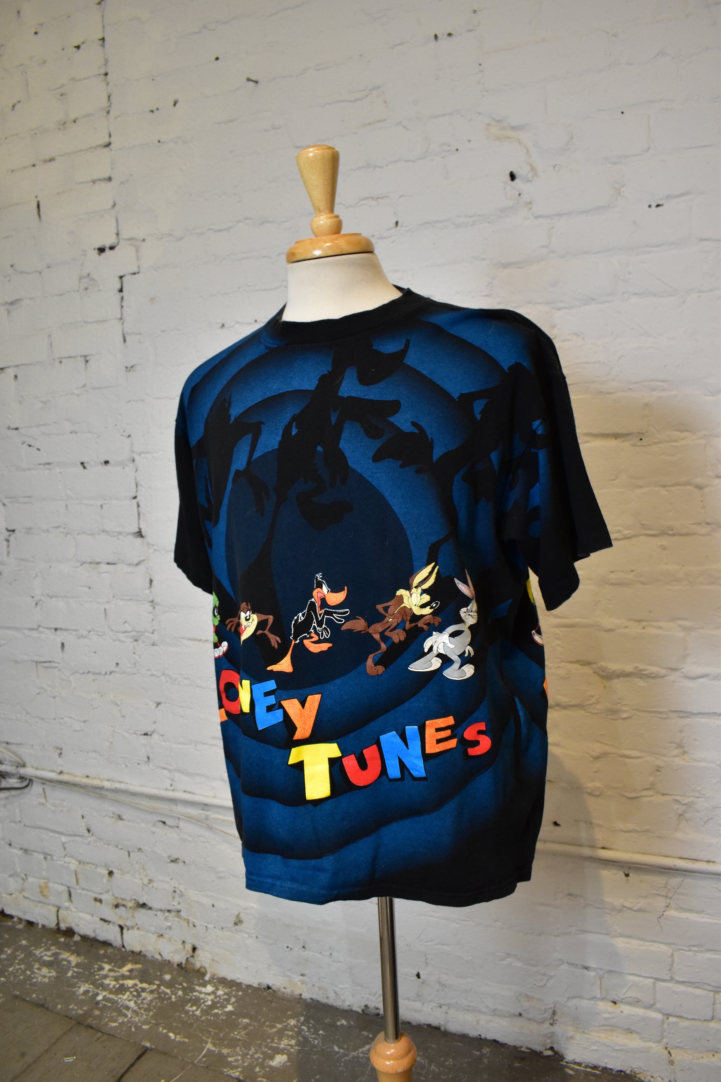 Vintage 1990s Looney Tunes All Over Print T-shirt
