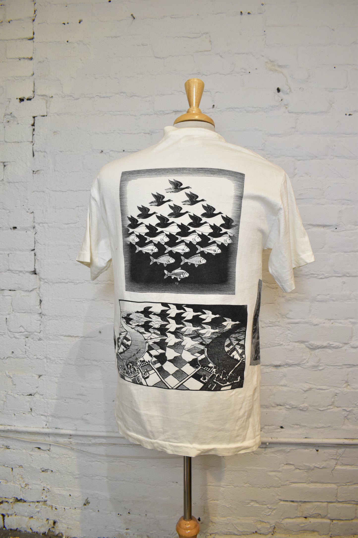 Vintage 1990s MC ESCHER All Over Print T-shirt.