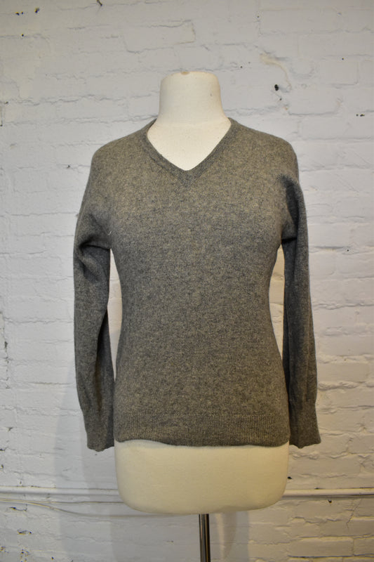 Vintage 1960s "Jaeger" Grey Cashmere Sweater