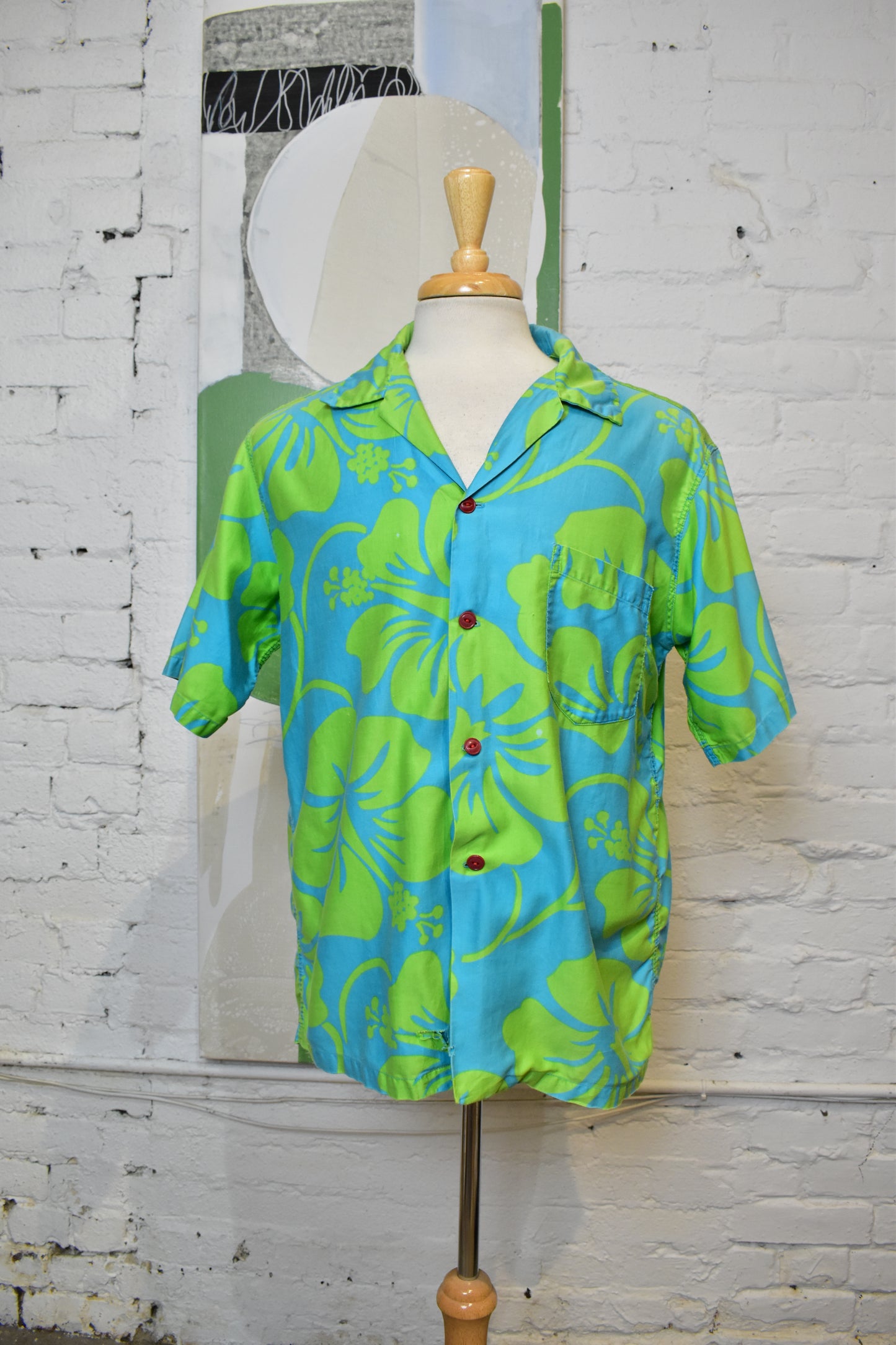 Vintage 1970s "Pomare-Tahiti" Tropical Button Down Shirt