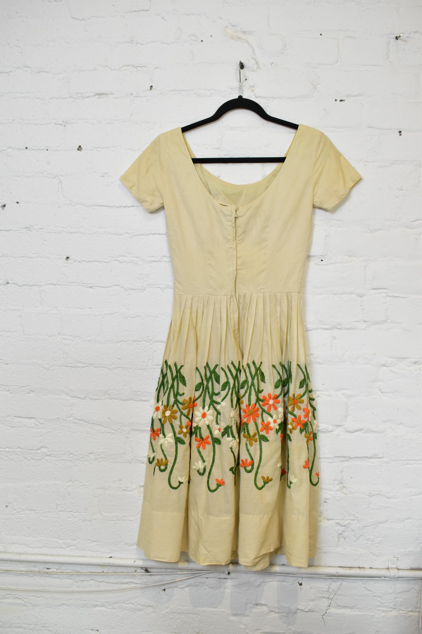 Vintage 1960s Paganini Floral Embroidered Day Dress