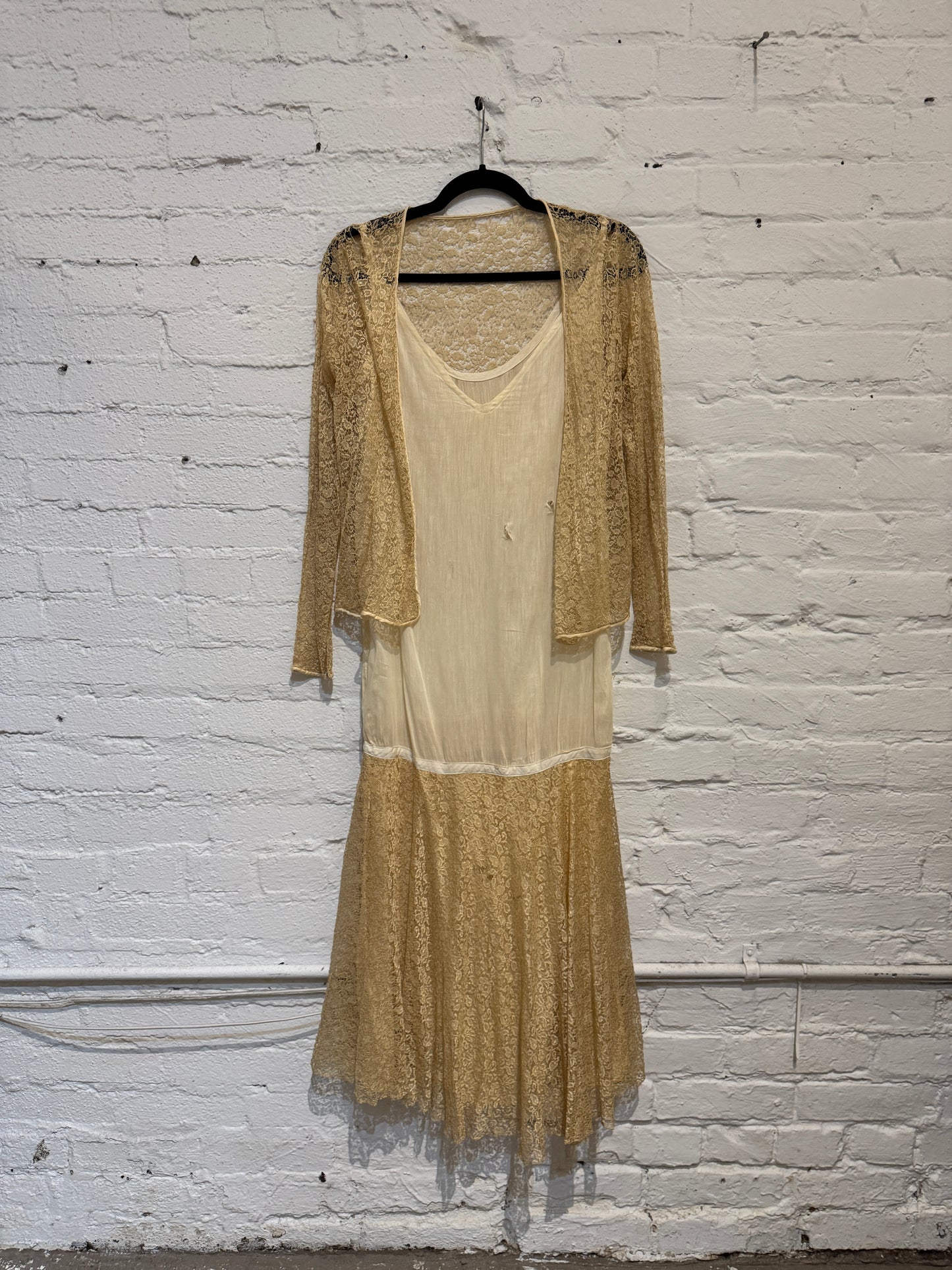 Vintage 1920's Cream Drop Waist Lace Dress