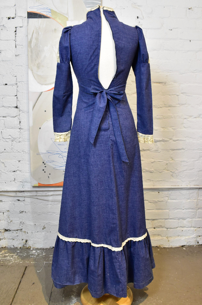 Vintage 60s 70s Chambray & Lace Black Label "Gunne Sax" Dress