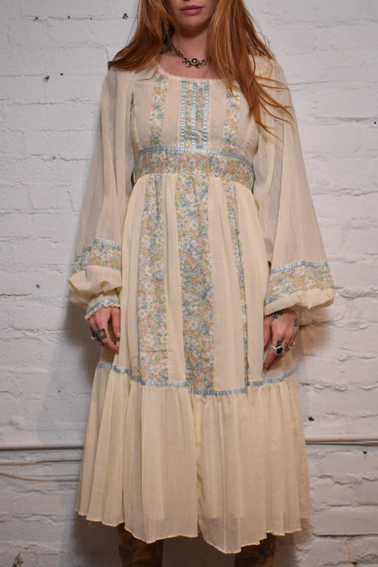 Vintage 1970s "Gunne Sax" Cream Peasant Midi Dress