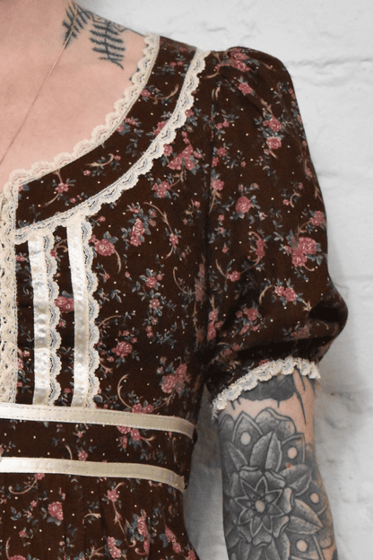 Vintage 1970s "Gunne Sax" Brown Floral Prairie Dress