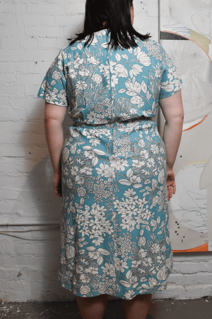 Vintage 1950s Floral Print Blue Dress