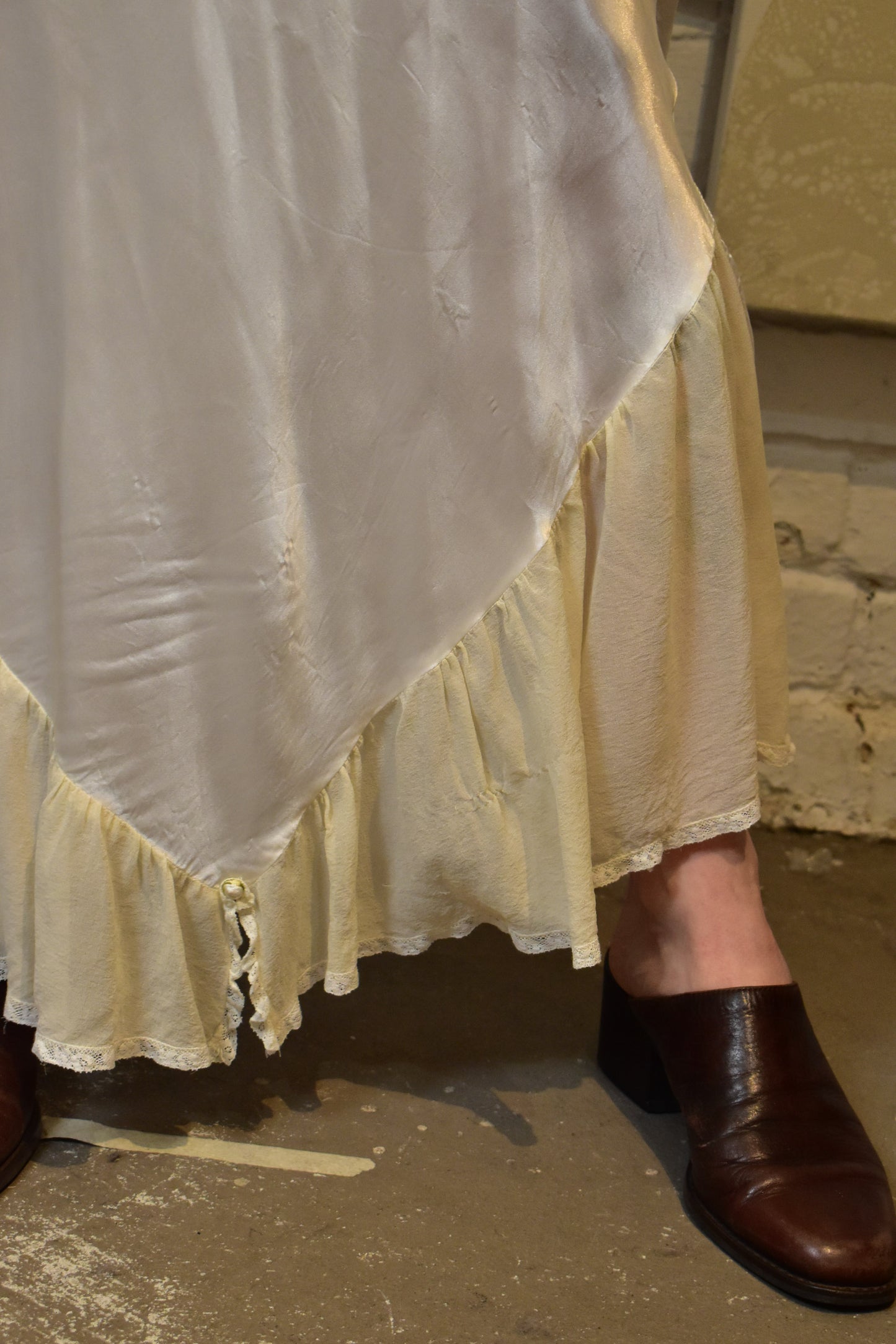 Vintage 1930s "Gilbreath" Pearl Silk Bias Cut Nightgown