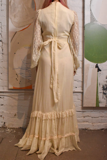 Vintage 1970s "Gunne Sax" Cream Prairie Lace Dress