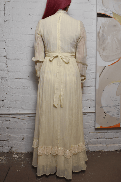 Vintage 1970s "Gunne Sax" Ivory Gauze Ruffle Maxi Dress