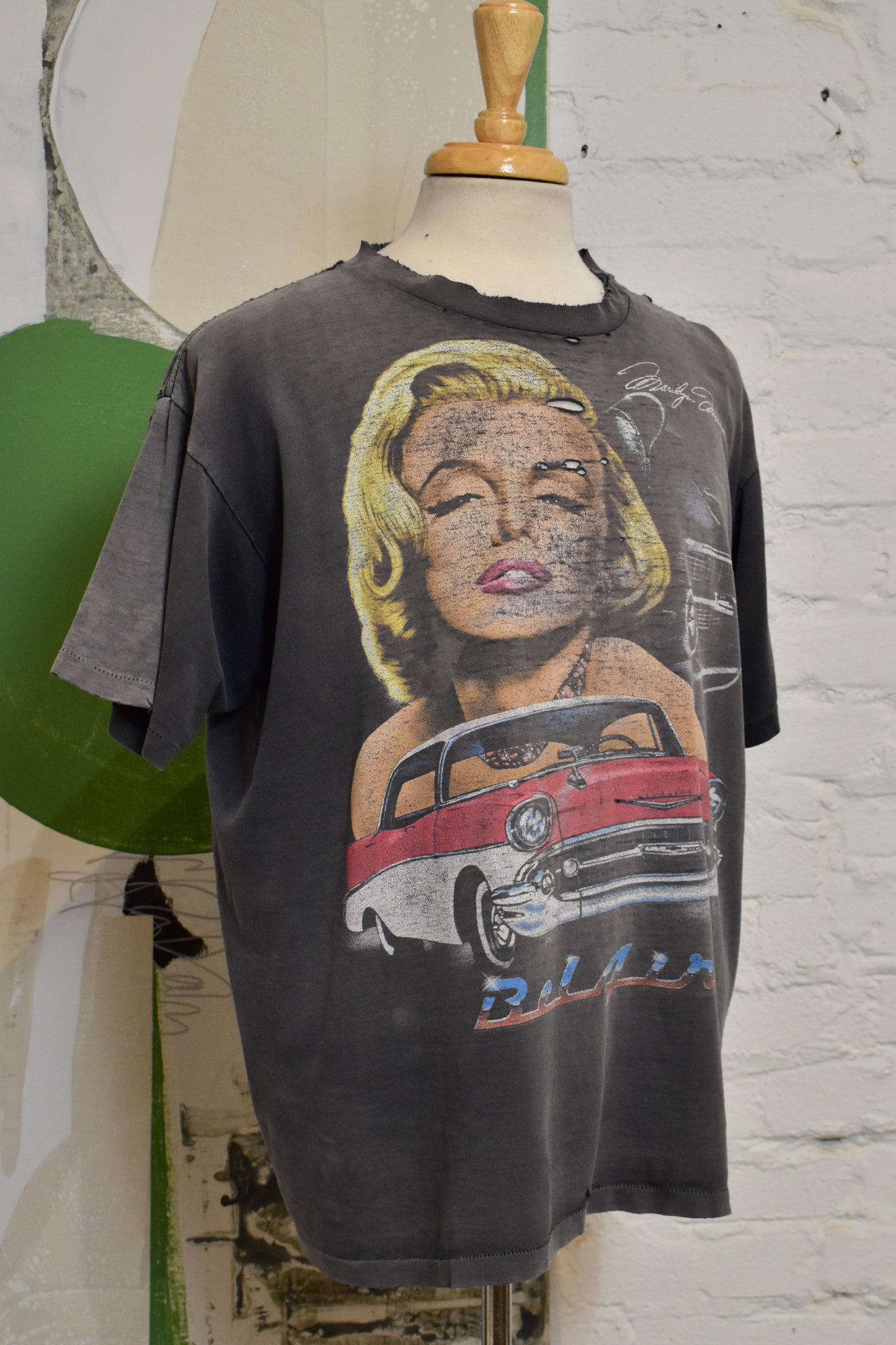 Vintage 1990s "Marylin Monroe Chevy Bel Air" Trashed T-shirt