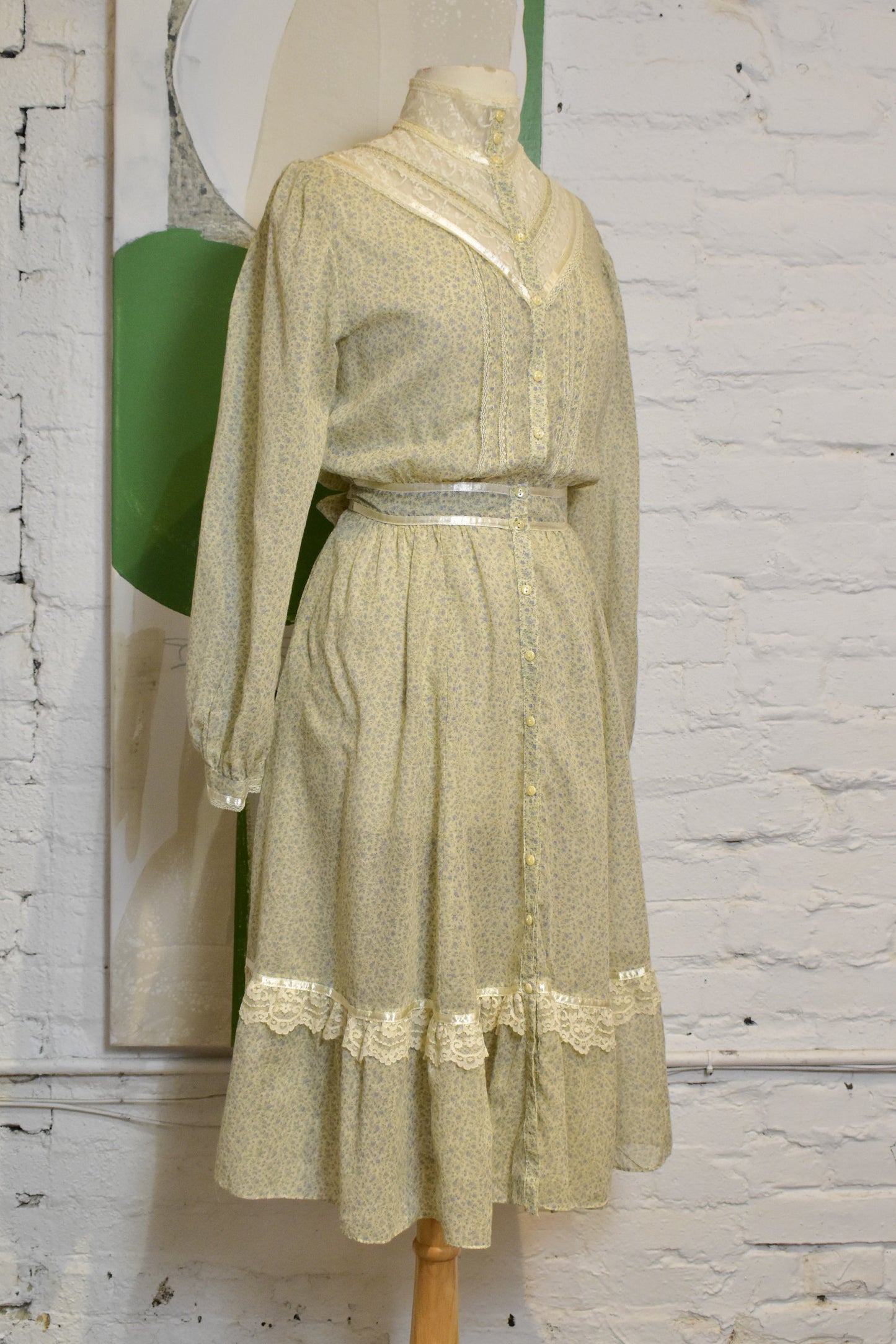 Vintage 1970s "Gunne Sax" Floral Dress