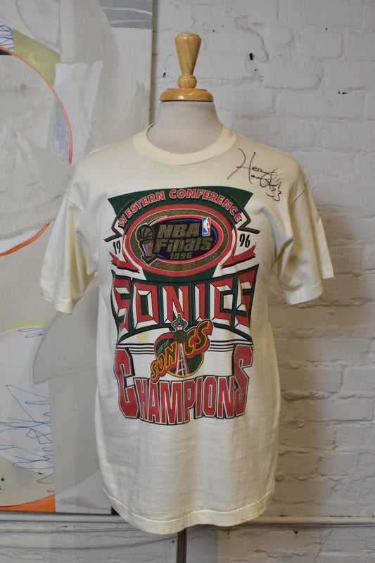 Vintage 1996 Sonics Hersey Hawkins Signed T-shirt