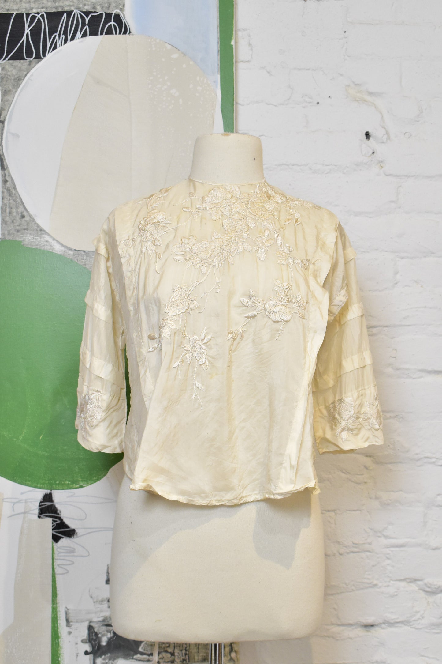 Antique 1910s Delicate Embroidered Floral Silk Blouse