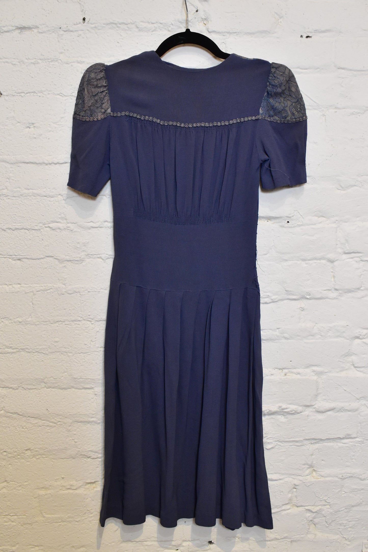 Vintage 1940s Periwinkle Dress