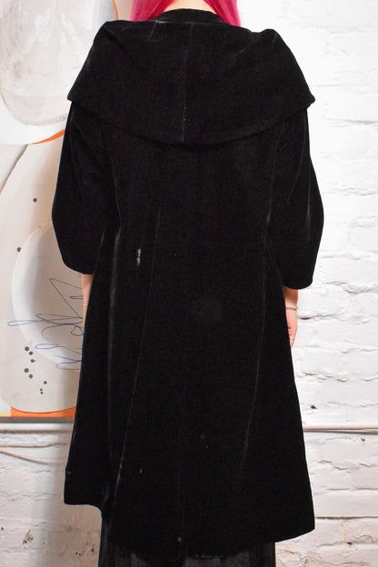 Vintage 1930s/40s Black Velvet Coat/Cape