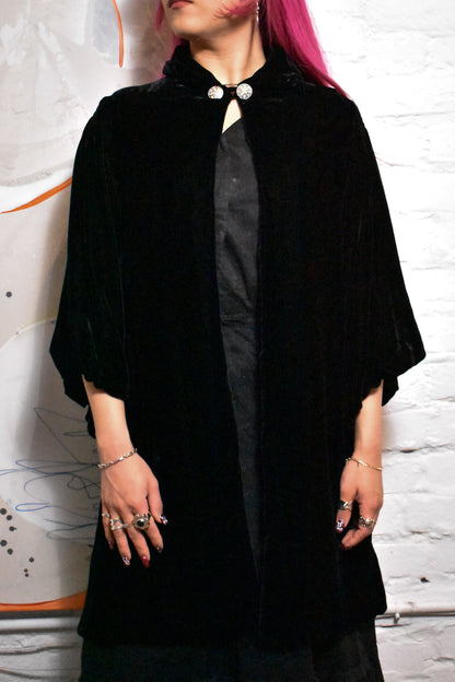 Vintage 1930s/40s Black Velvet Cape