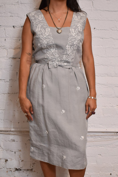 Vintage 1940s/50s Embroidered Grey Dress