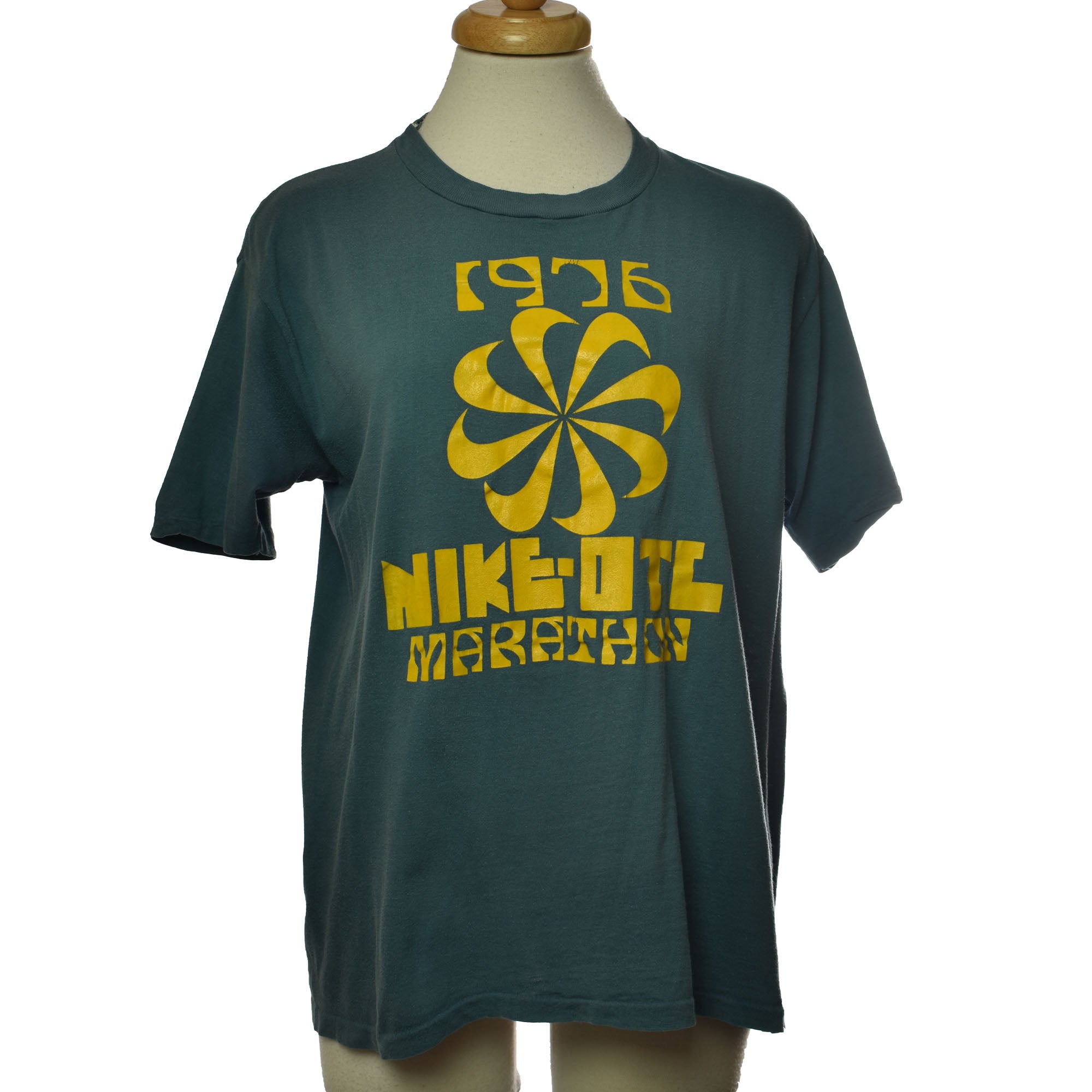 Vintage Rare 1976 Nike OTL Marathon Pinwheel Single Stitch T shirt