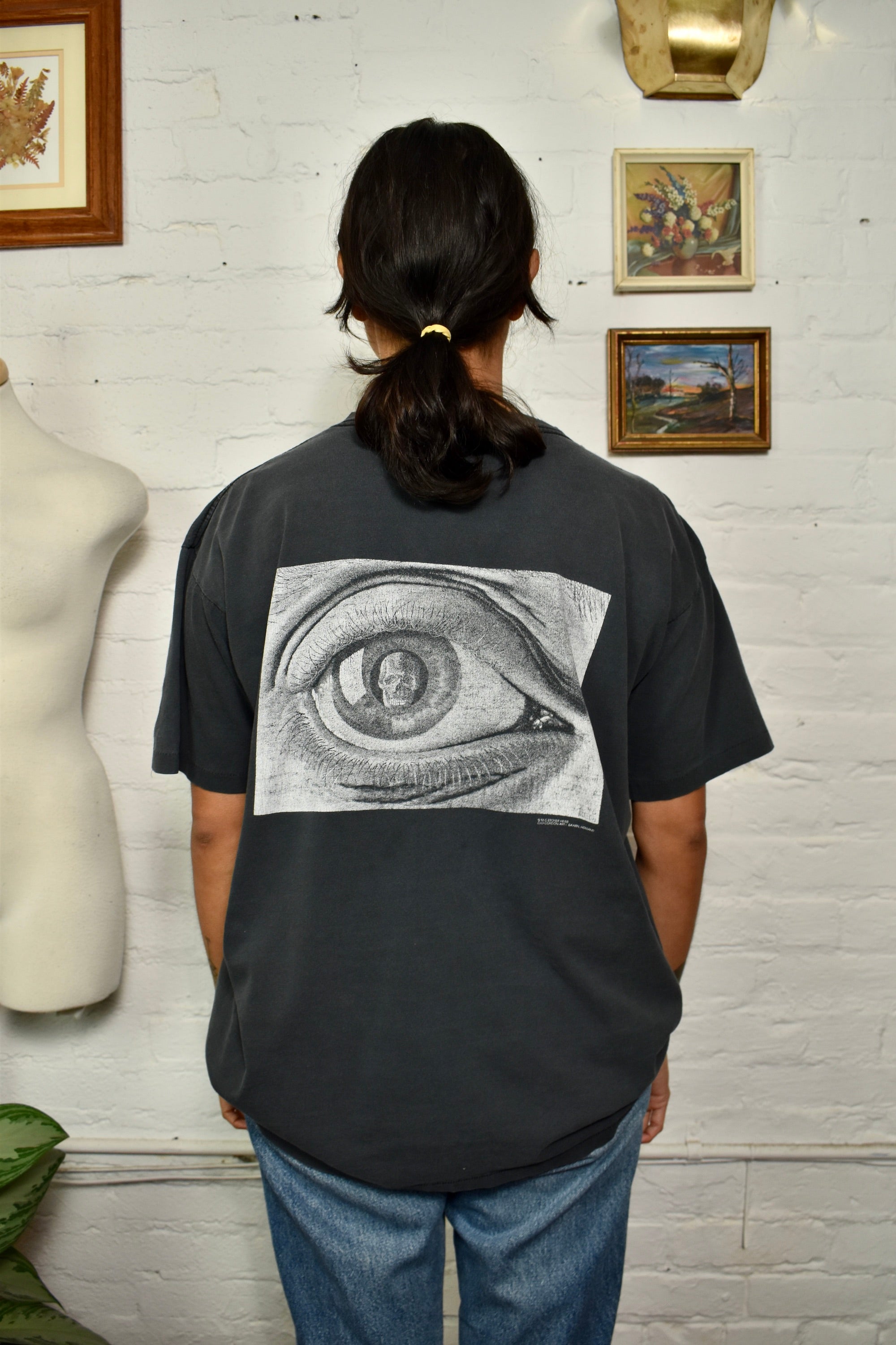 Vintage 90s M.C. Escher Skull Eye Graphic T-shirt – The Only Vintage