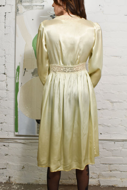 Vintage "HiStepper" Silk & Lace Ivory Nightgown