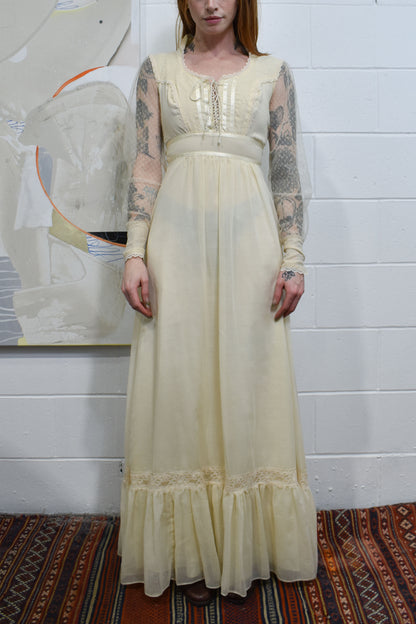 Vintage 1970's Ivory Gunne Sax Style Maxi Dress