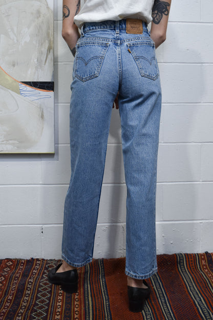 Vintage 550 "Levi's" High Waisted Jeans