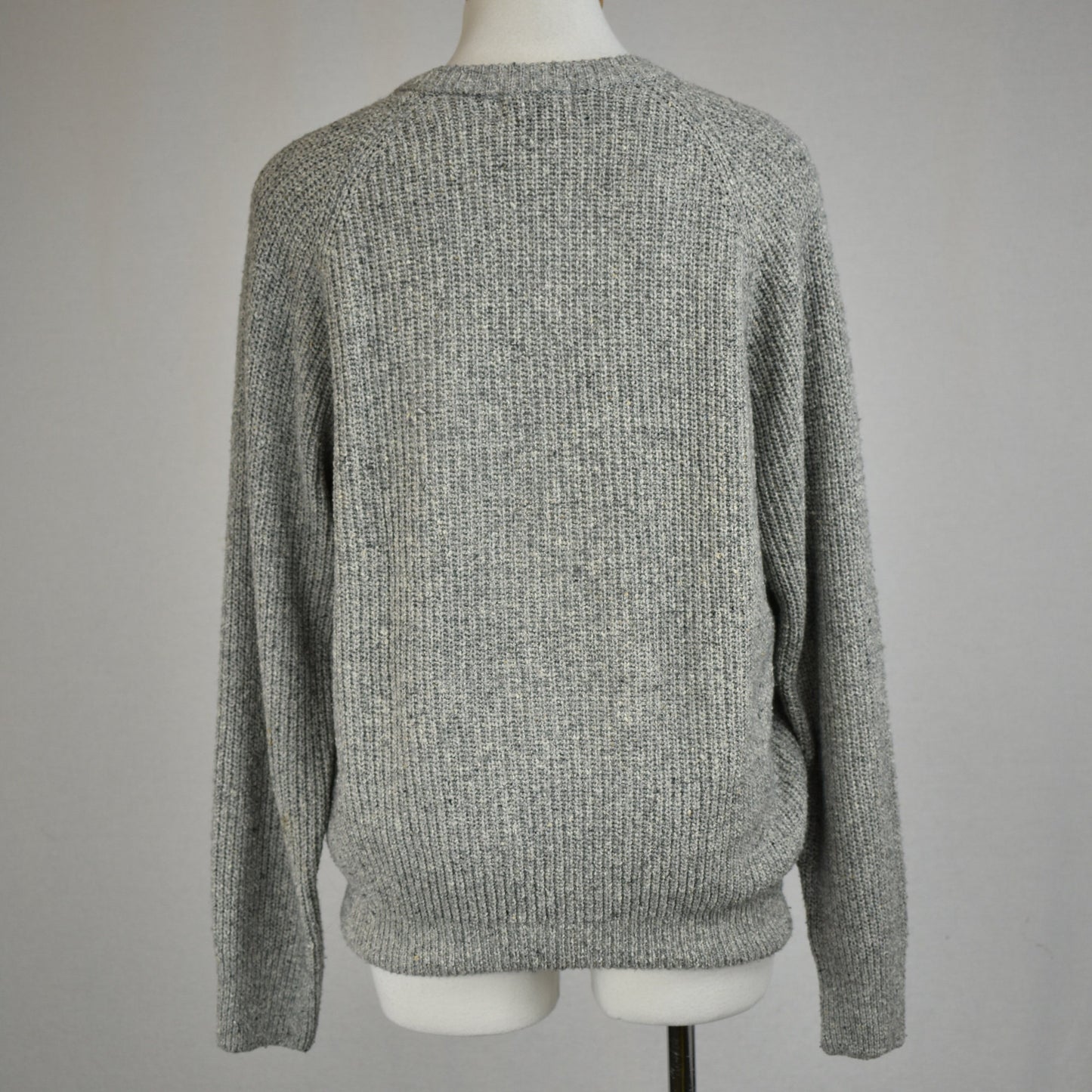Vintage 80s Heather Grey Silk Melange Sweater - V Neck - Perfect Layering Pullover -