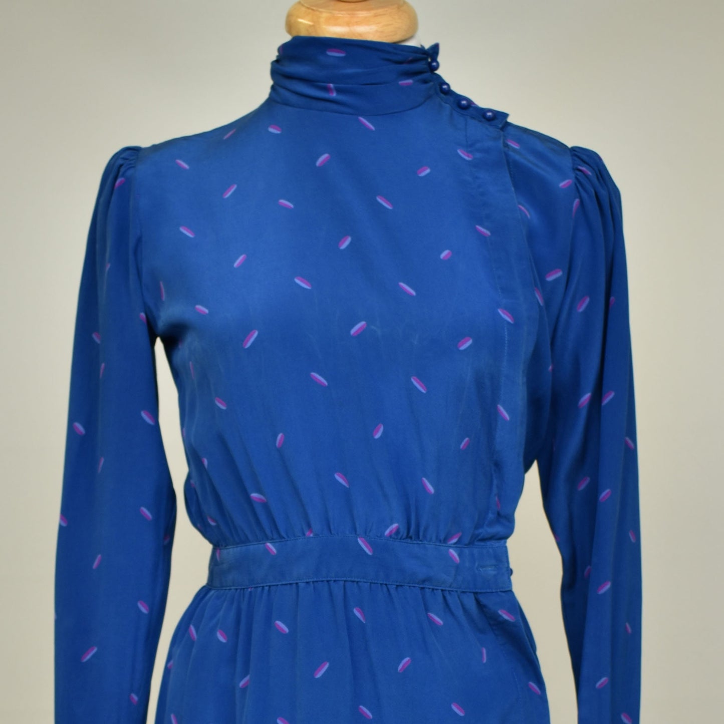 Vintage 80s Silk Secretary Dress in Vivid Blue Silk with Abstract Pink Pill Print by Maggie London Petites - Size 6 Petite