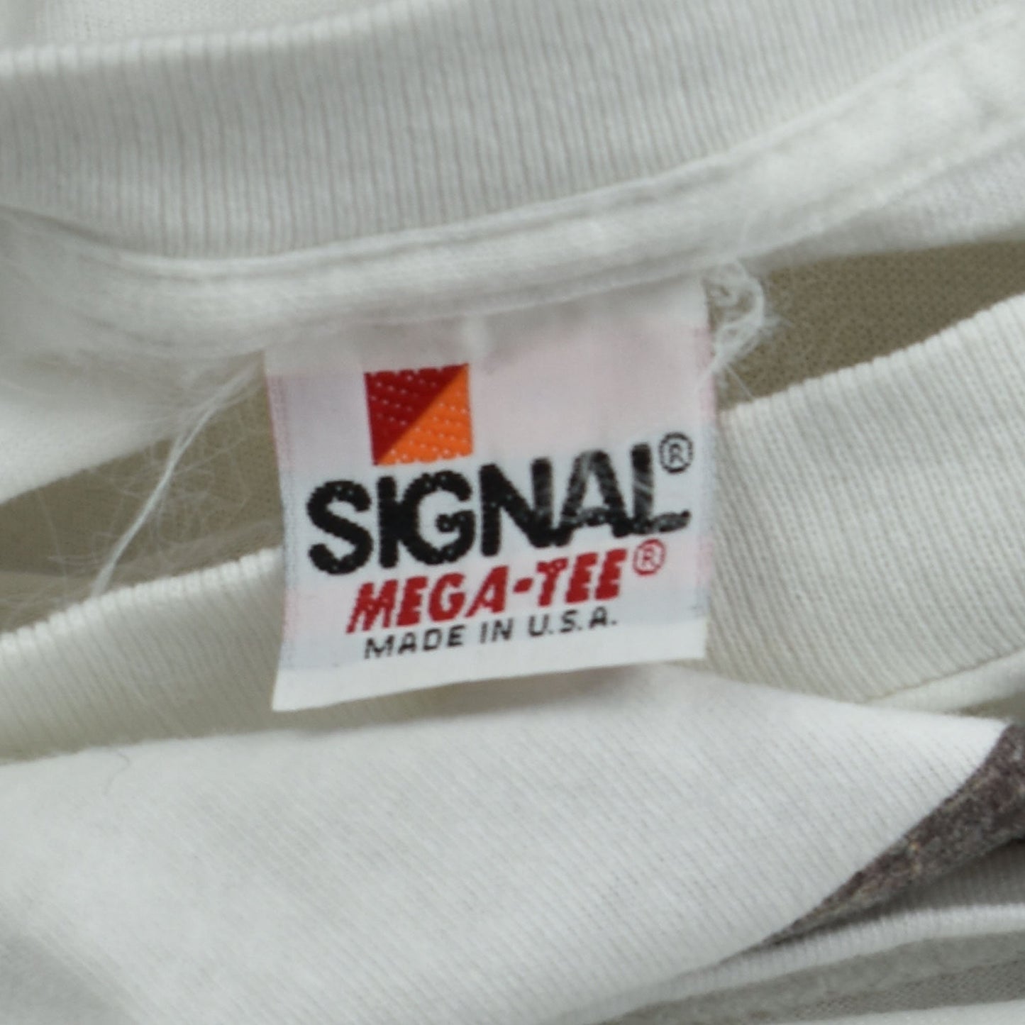 Vintage 1991 "Mona Lisa" Marlin Tease Printed Signal Mega-Tee Made in USA 100% Cotton- Size M