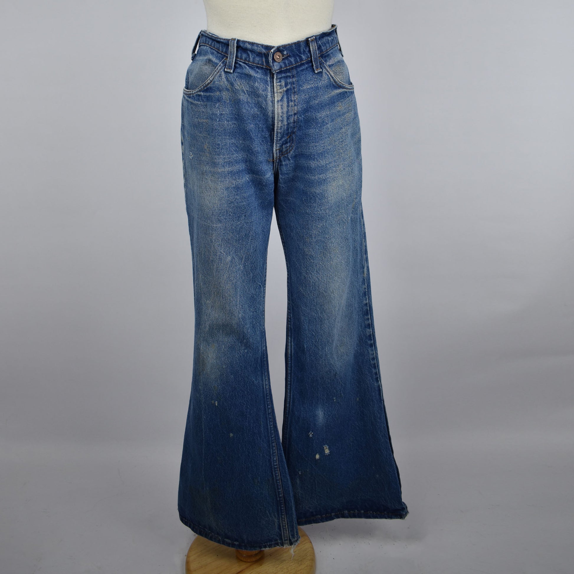 Vintage 70s Levi's Orange Tab Flare Jeans - Bell Bottom Denim