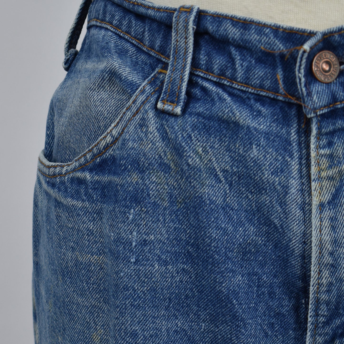Vintage 70s Levi's Orange Tab Flare Jeans - Bell Bottom Denim - Medium Wash